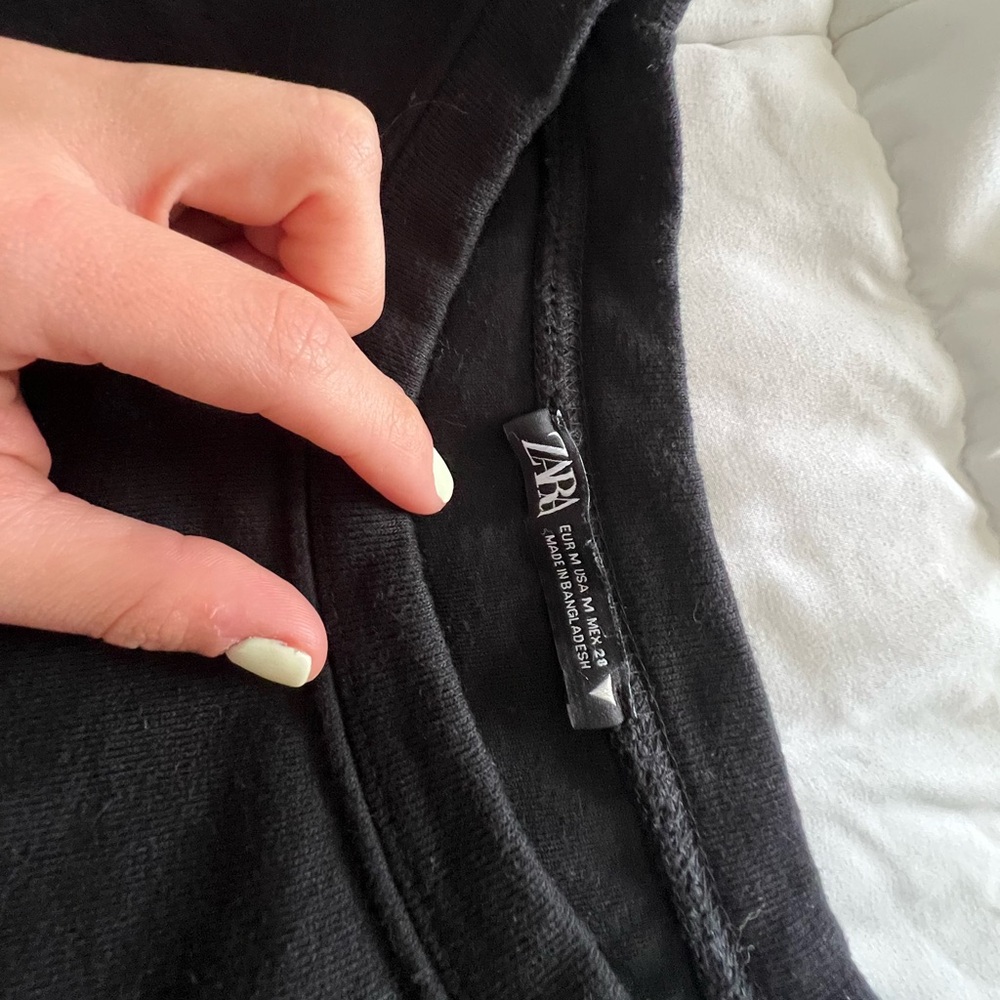 Black cropped sweat shirt - Picture 4 of 4